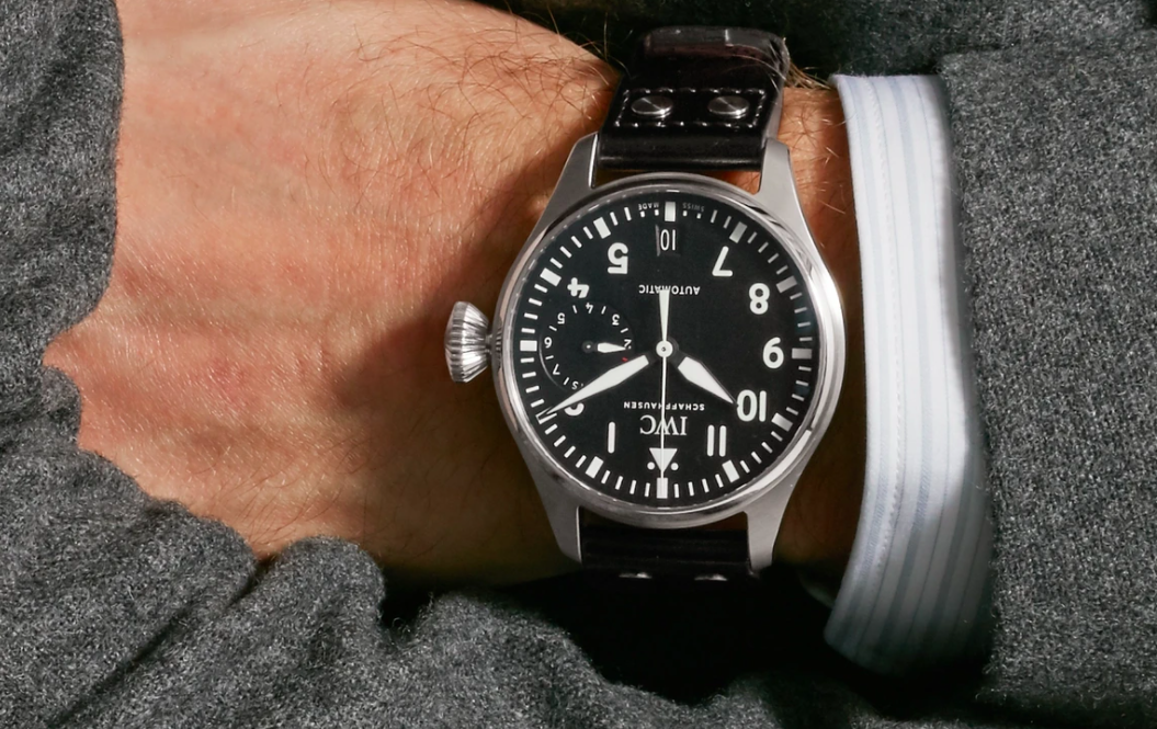 ᐈ Часы под костюм ⌚ Как выбрать деловые часы для мужчин?